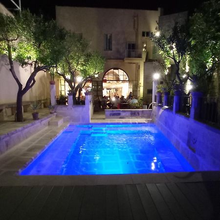 Palazzo Mandurino Luxury Relais Bed & Breakfast Zollino Екстериор снимка