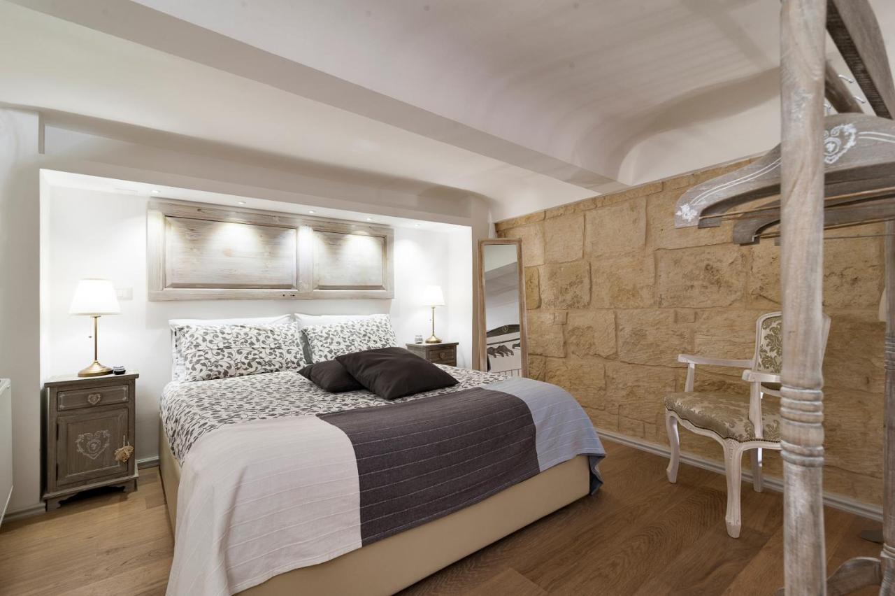Palazzo Mandurino Luxury Relais Bed & Breakfast Zollino Екстериор снимка