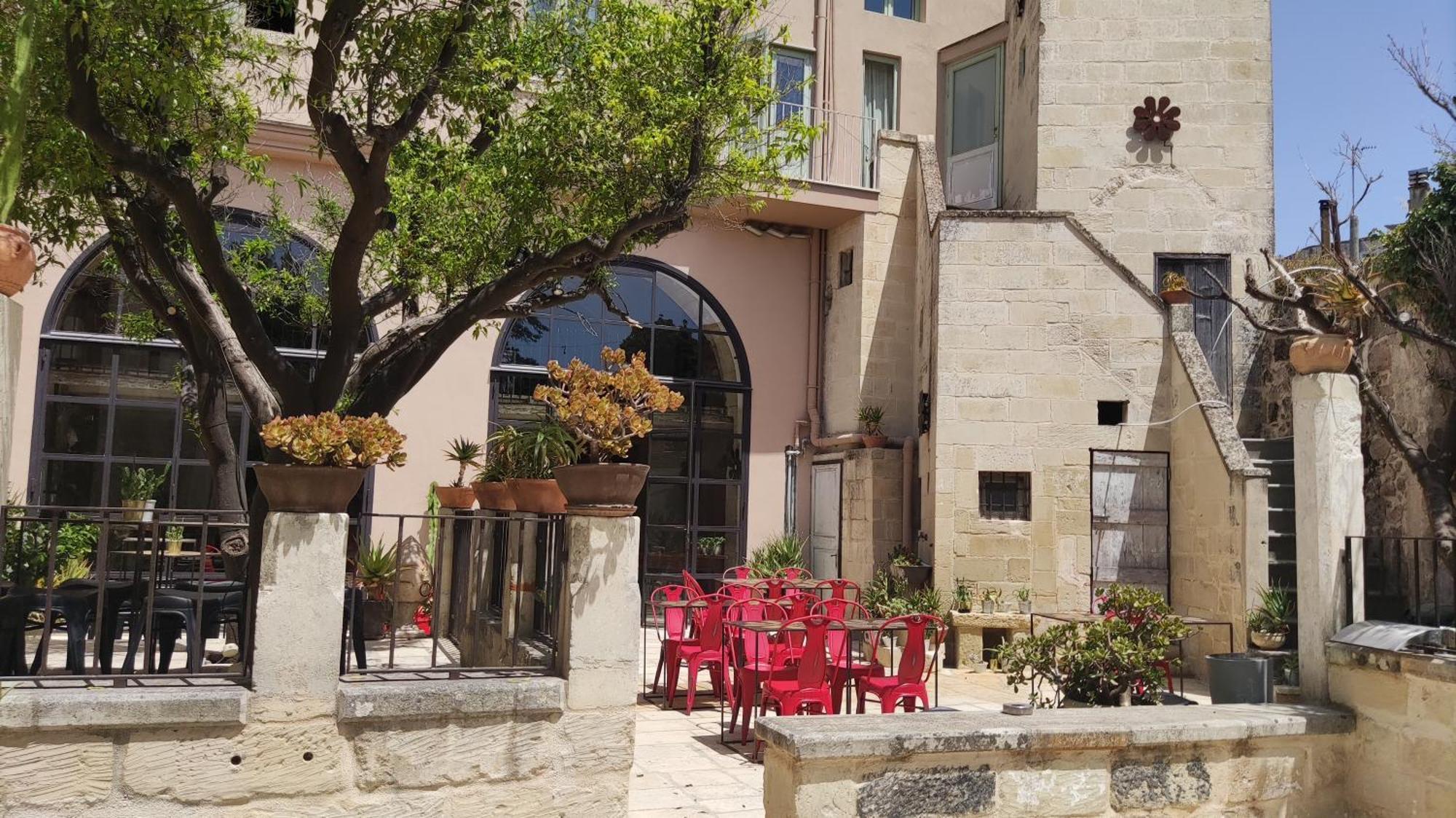Palazzo Mandurino Luxury Relais Bed & Breakfast Zollino Екстериор снимка