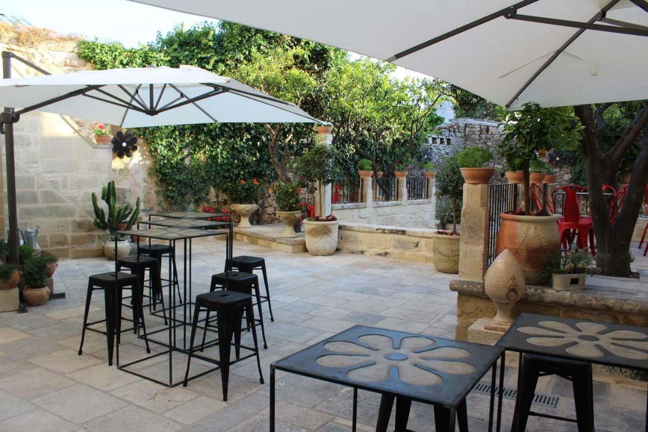 Palazzo Mandurino Luxury Relais Bed & Breakfast Zollino Екстериор снимка