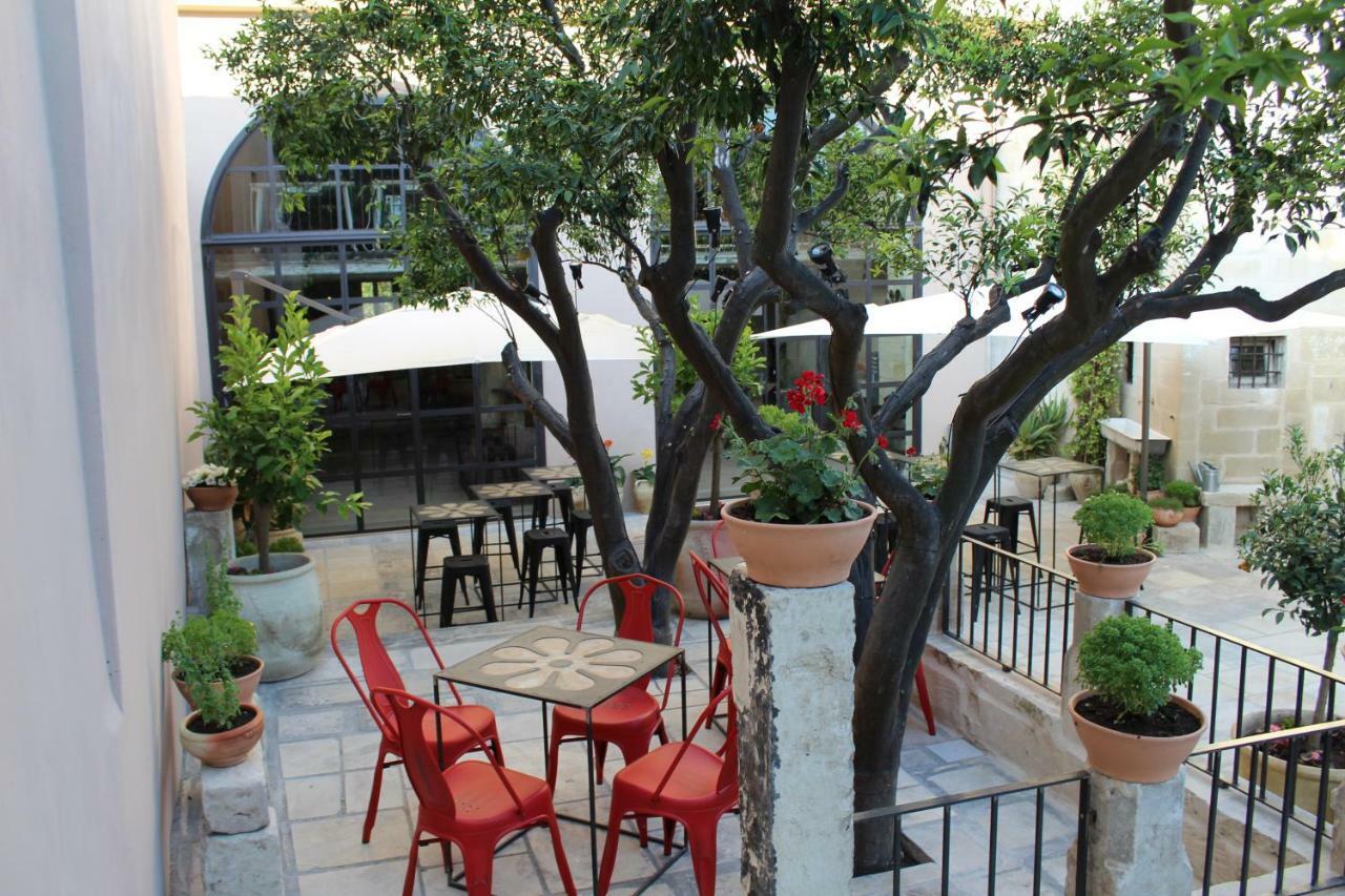 Palazzo Mandurino Luxury Relais Bed & Breakfast Zollino Екстериор снимка